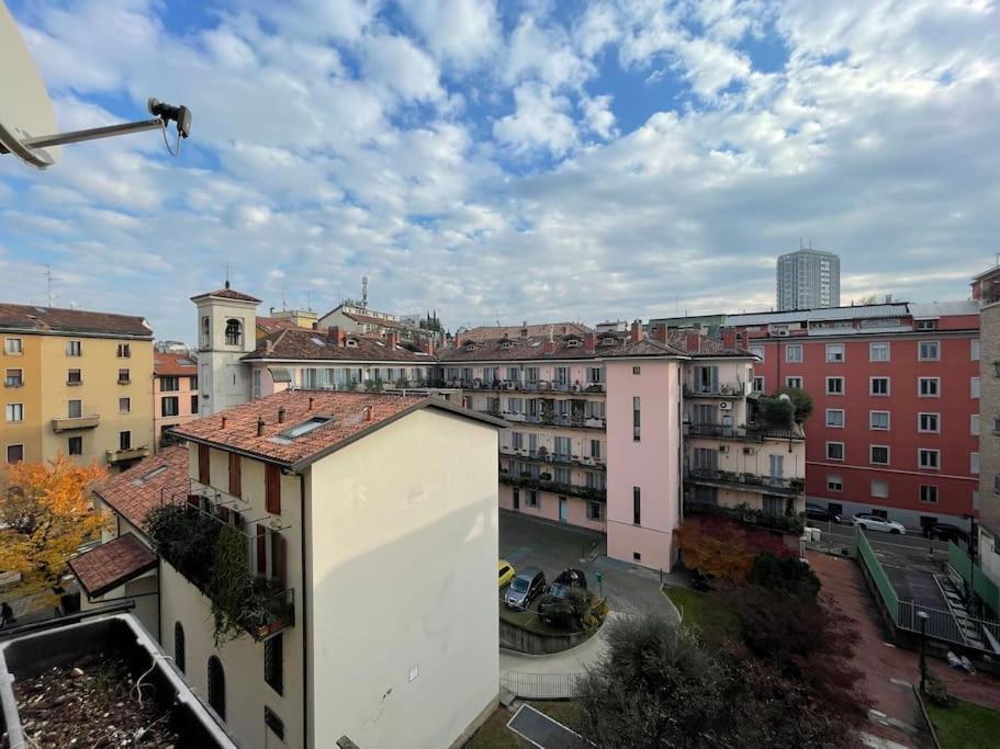 Apartament Duomo Walking DistanceModern Flat With Free Wifi Mediolan Zewnętrze zdjęcie